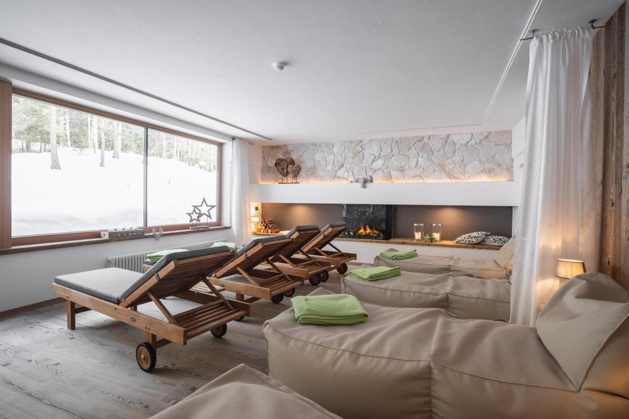 Hotel Ciasa Ai Pini San Cassiano  Extérieur photo